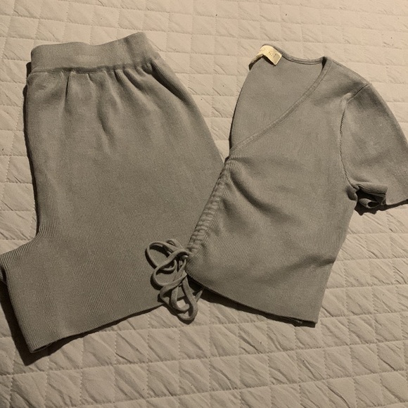 Madden Girl Women's gray 2 Piece Ribbed Knit Tank Top and Short Set - Picture 10 of 11